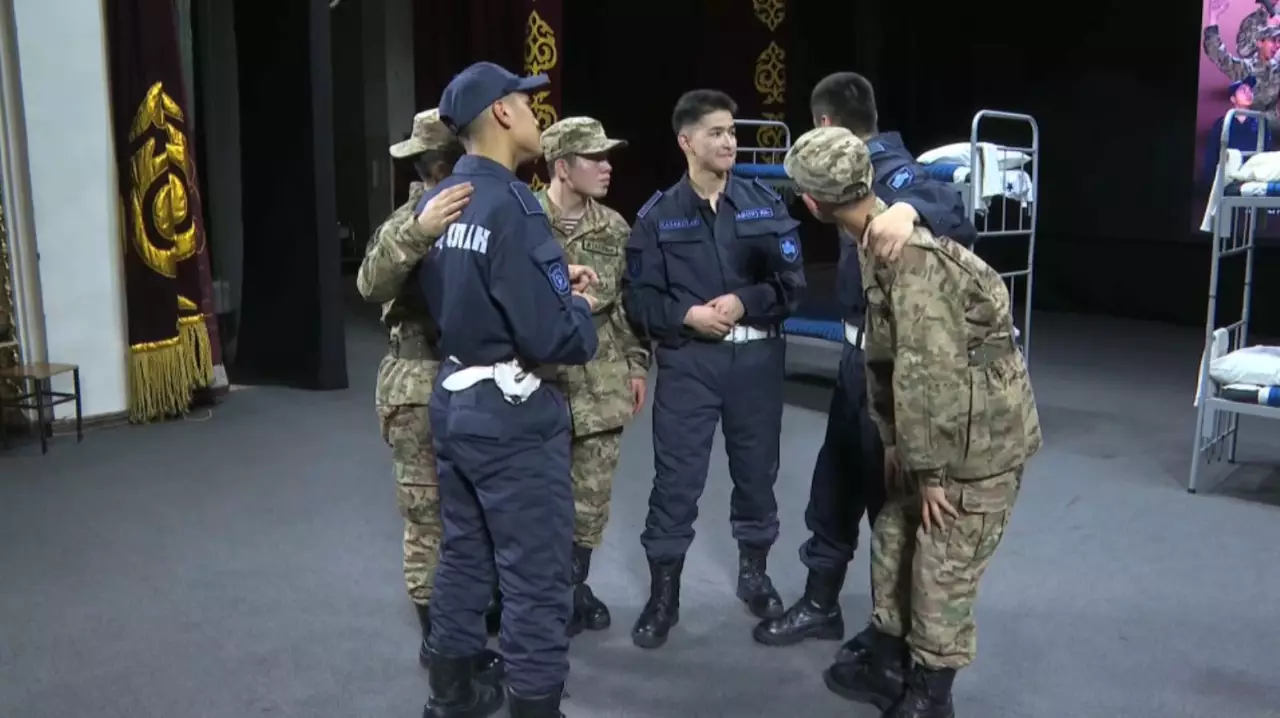 Өскеменде тұңғыш әскери театр ашылды