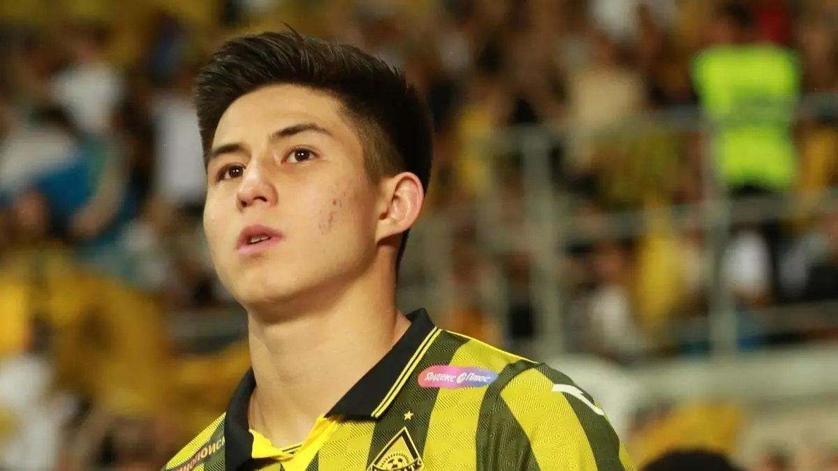 Дастан Сатпаев забил гол в Лиге чемпионов и установил мировой рекорд