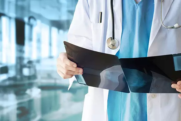 Казахстан усиливает борьбу с онкологией: финансирование выросло в 3 раза