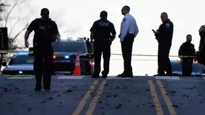 Ақ үй маңындағы атыс: екі ұлттық гвардияшы жараланды