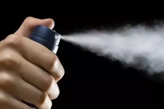 В столичном автобусе пассажир распылил газовый баллончик