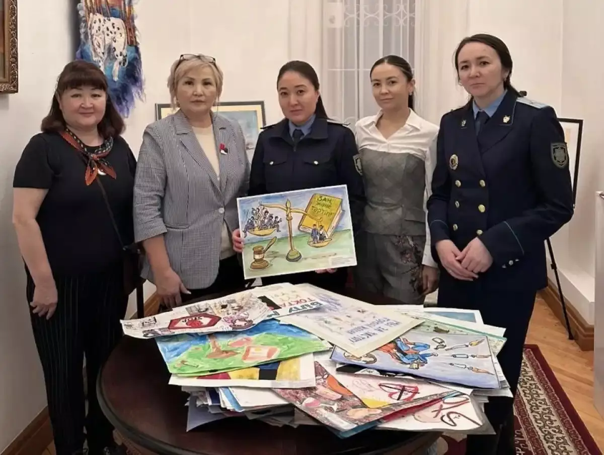 “Закон и порядок глазами ребенка”: лучшие рисунки конкурса выбрали в Астане