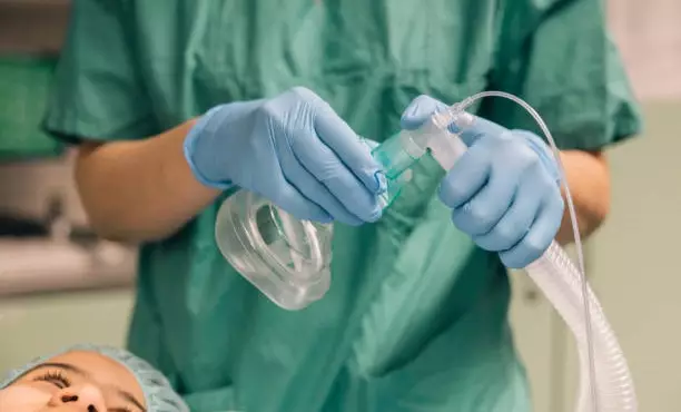 Минздрав не собирается ограничивать дачу наркоза детям для лечения зубов в Казахстане