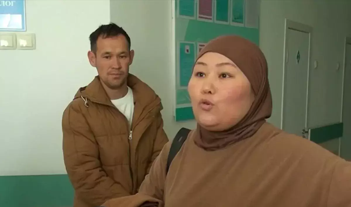 «Дәрігерлер 20 мың теңге сұраған»: Таразда жаңа босанған әйел сәбиі мен жатырынан айырылып қалды