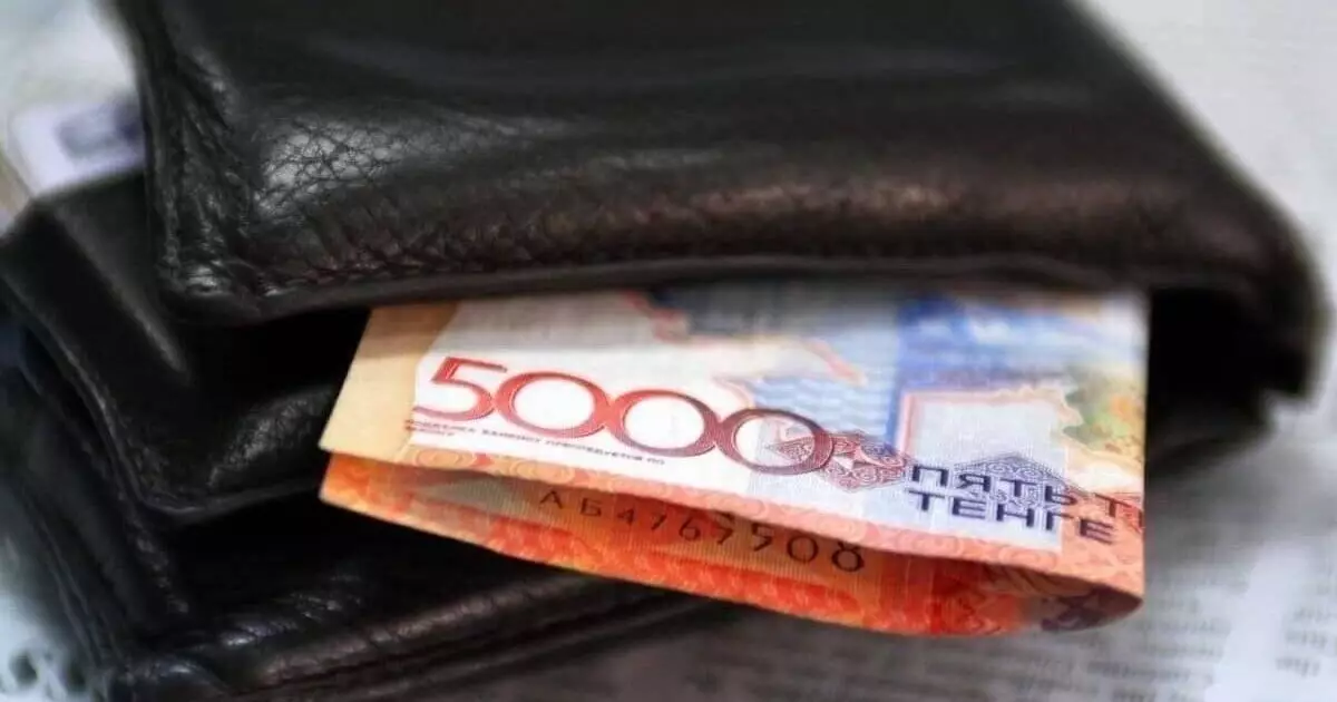  Растет число казахстанцев, зарабатывающих меньше 40 тысяч тенге 