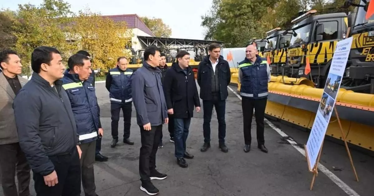  Дархан Сатыбалды проверил готовность коммунальных служб Алматы к зимнему периоду 