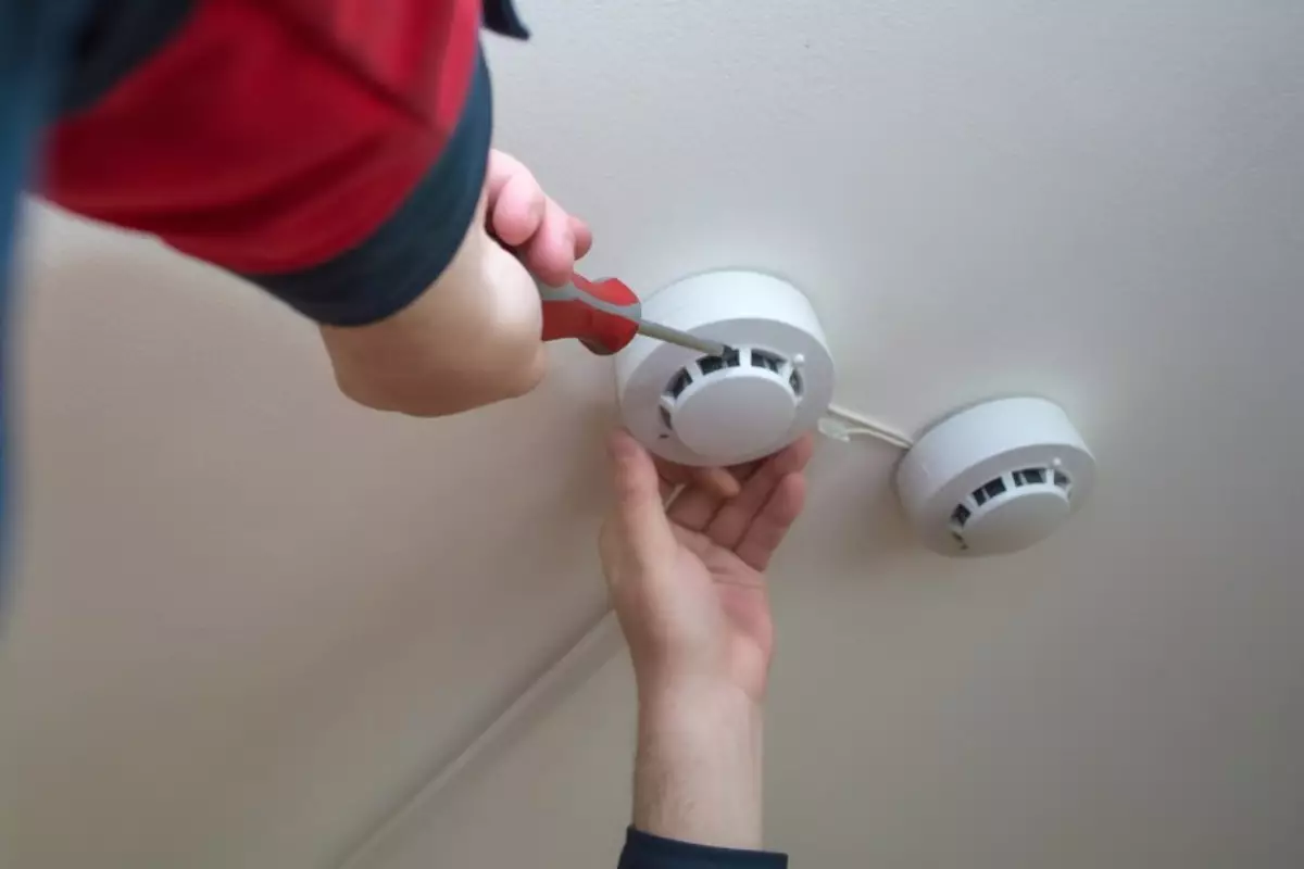 Жители Атырау массово интересуются пожарными датчиками