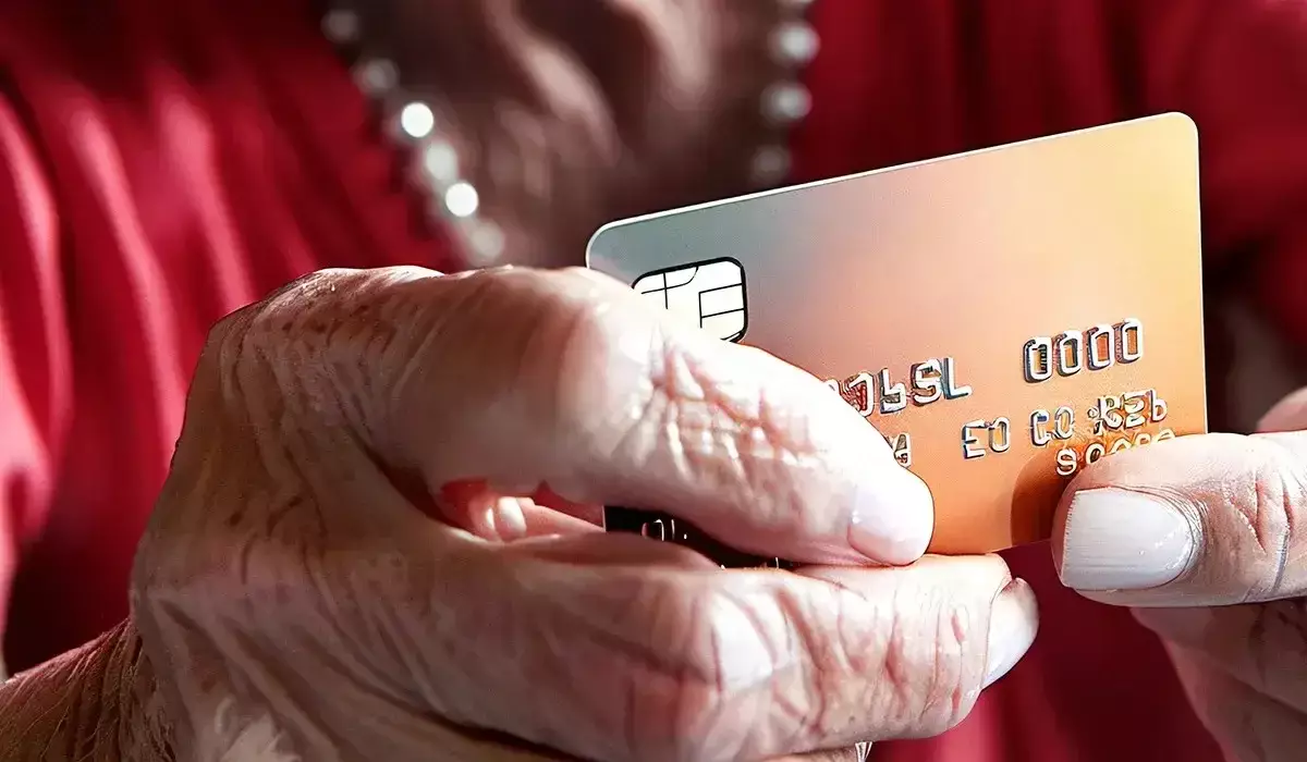 Италияда анасының мәйітін 3 жыл бойы үйінде жасырып, зейнетақысын алған ер адам ұсталды