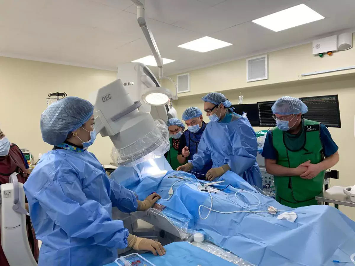 В Алматы успешно установили кардиостимуляторы нового поколения