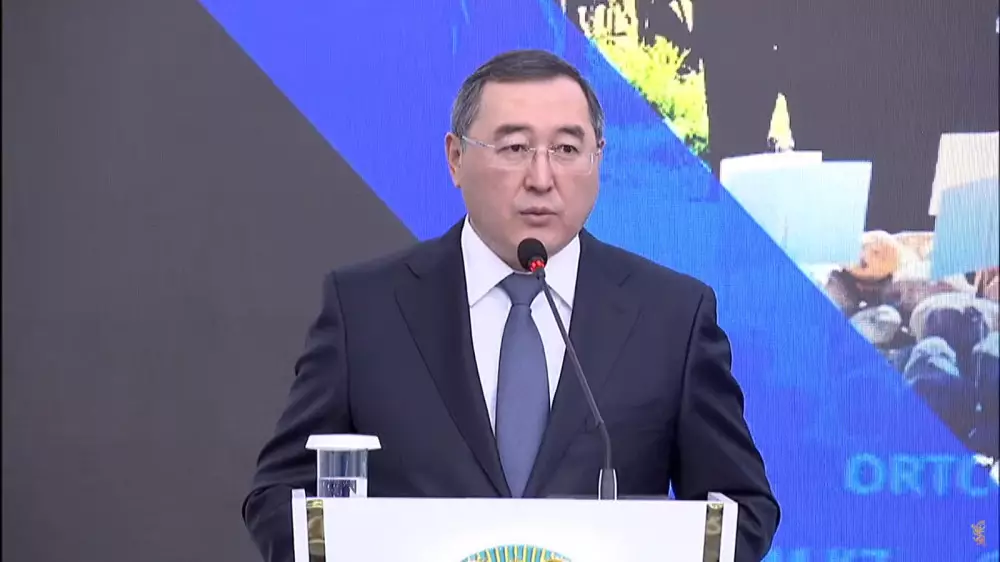 Аким Алматинской области ответил на вопрос о выделении земель иностранцам