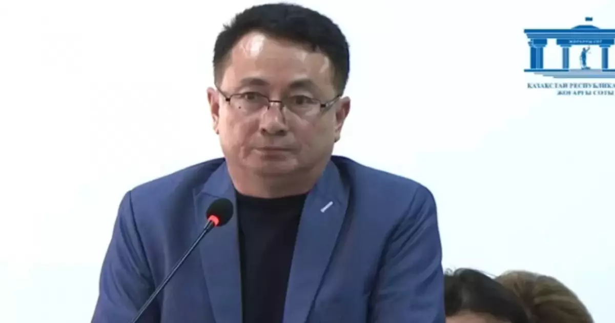   «Аты жоқ бір адам бар...»: Заңгер Мейірман Шекеев Арман Дүйсеновтың әйеліне неге көмектеспейтінін айтты   