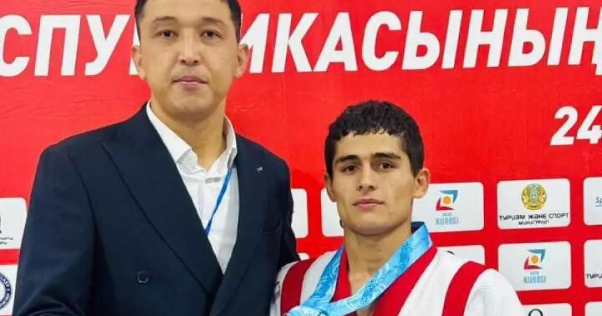  Түркістандық балуан қазақ күресінен ел чемпионы атанды 