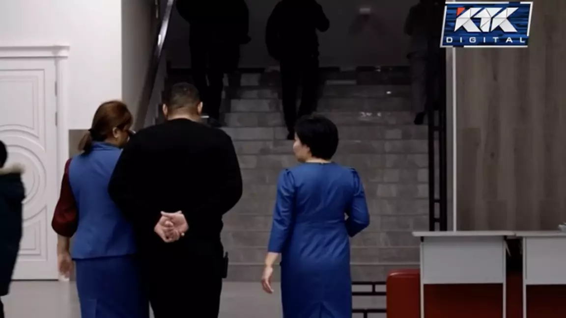 Ақтөбеде 700-дей мұғалім төрт айдың жалақысын ала алмай жүр