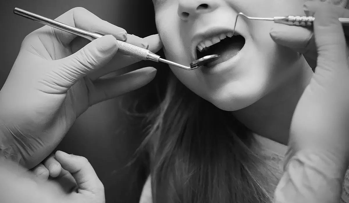 «Баланың жаны шығып бара жатқанын түсіндіңіз бе?»: Астанада тіс емханасындағы өлімге қатысты сот жалғасып жатыр