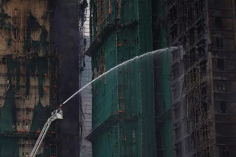 Число погибших при пожаре в ЖК в Гонконге возросло до 55