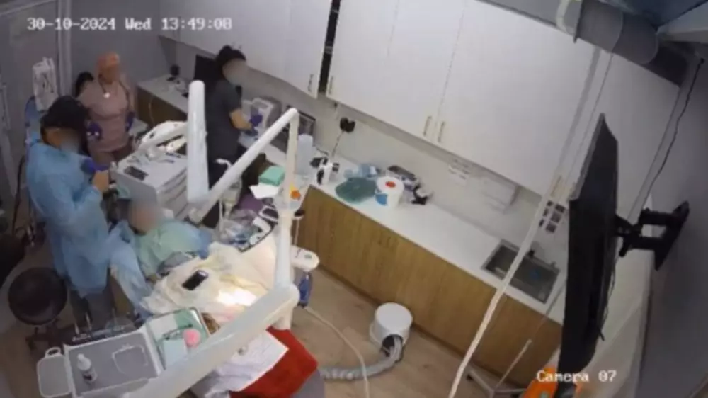 “Неге бірден жедел жәрдем шақырмадыңыз?“: стоматологиядағы қыздың өліміне қатысты тың деректер айтылды