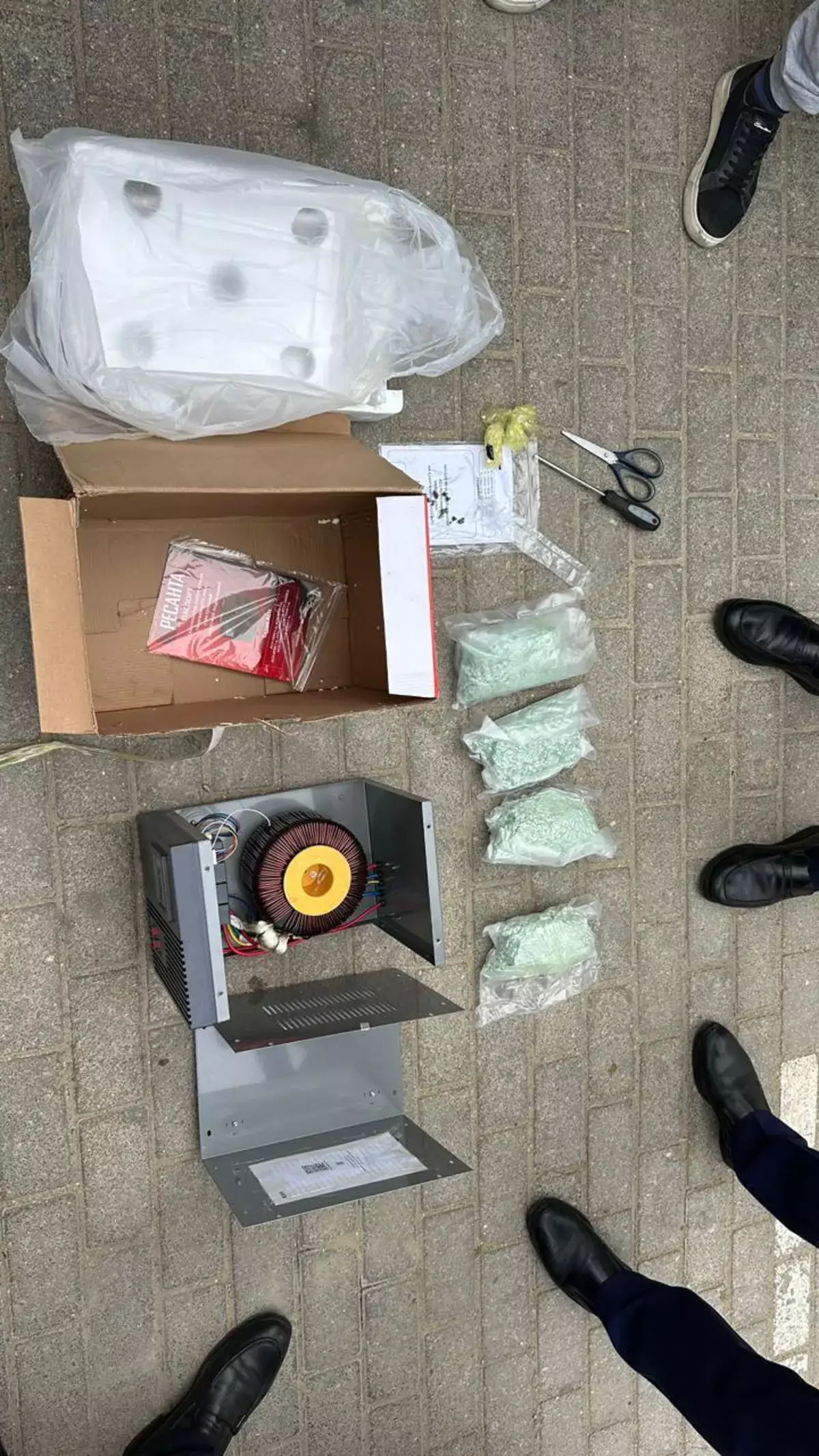 Жителя Актау задержали с крупной партией наркотиков (видео) - новости на Lada.kz 27.11.2025