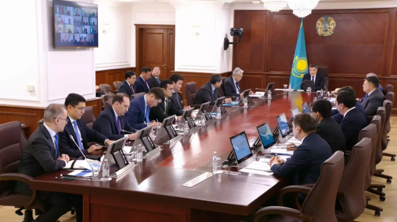 Казахстан намерен наращивать сотрудничество с МФО