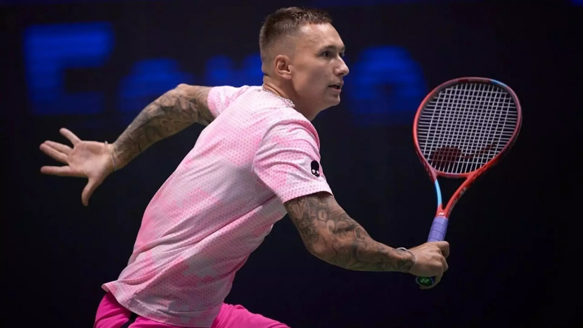 Казахстанский теннисист уничтожил соперника за 44 минуты на престижном турнире