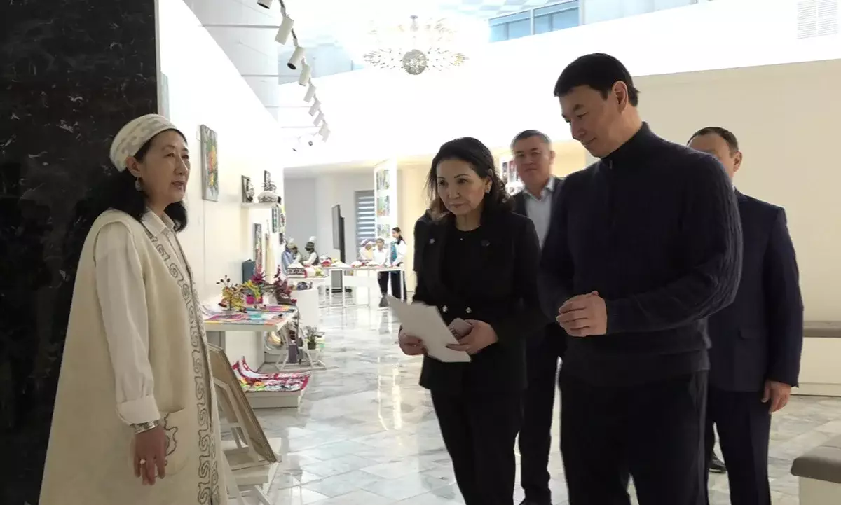 Образование и благоустройство территорий: Дархан Сатыбалды посетил в Алматы два объекта