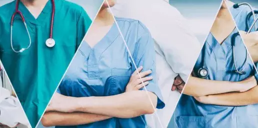 Казахстан сталкивается с углубляющейся нехваткой медработников на фоне растущей эмиграции.