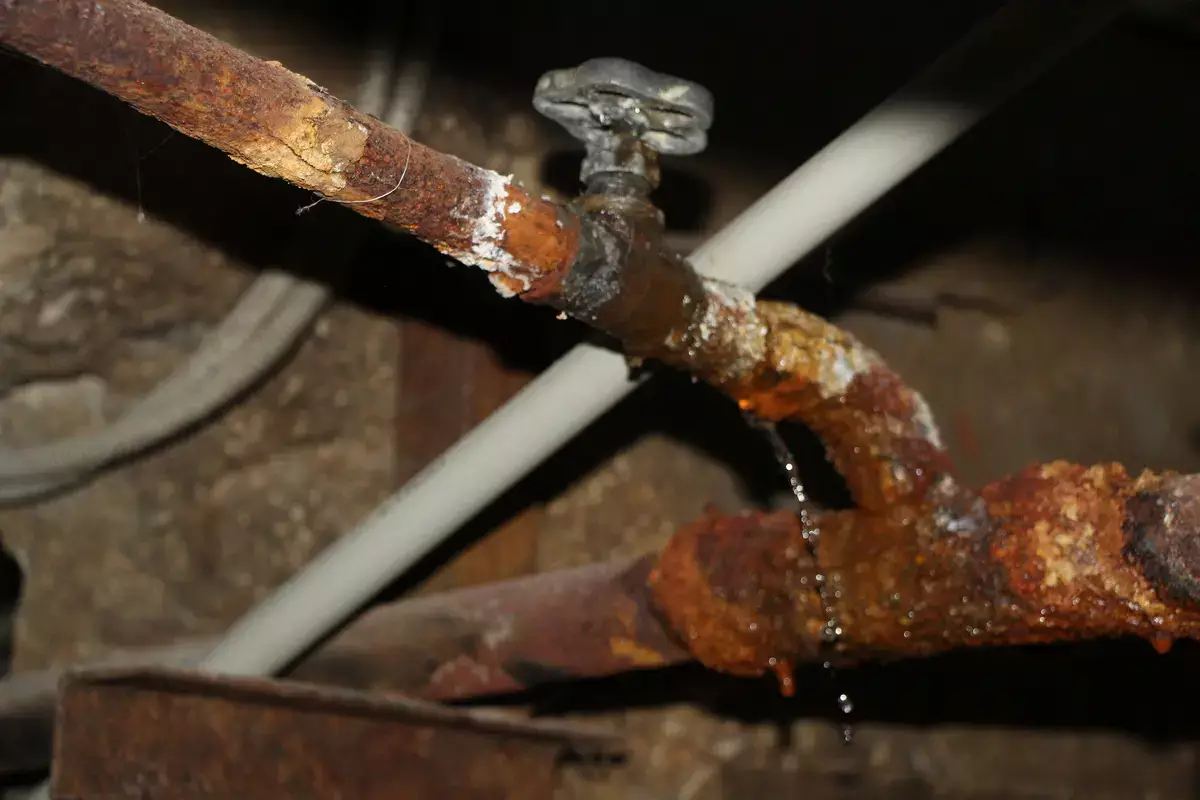 «Мы платили за воздух»: коммунальный скандал разгорелся в Актау - новости на Lada.kz 27.11.2025