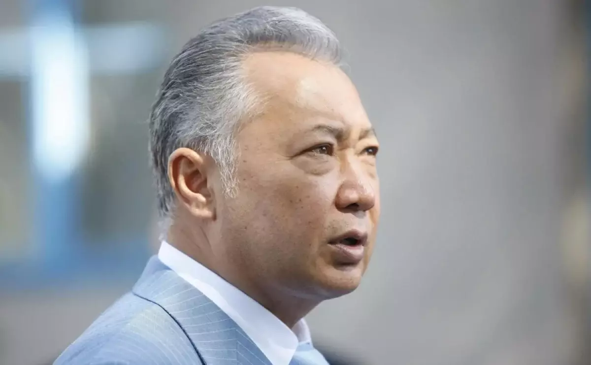 Лукашенко пошутил, что не отдаст экс-президента Кыргызстана Бакиева