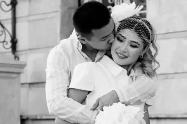 «Комада жылап жатты»: Марқұм фельдшердің күйеуі әйелін еске алды