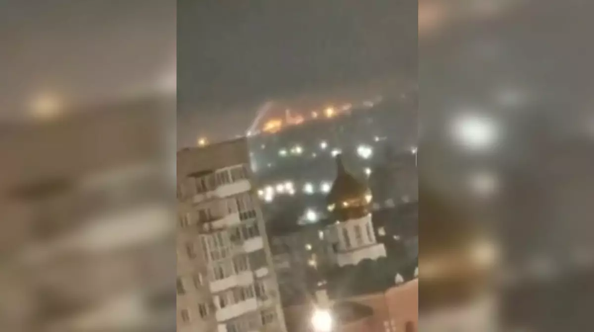 Взрывы и работа ПВО: ночные атаки затронули пять регионов России