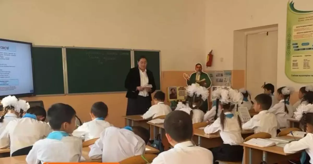  Түркістан облысында бір сыныпта 24 солақай бала оқиды 