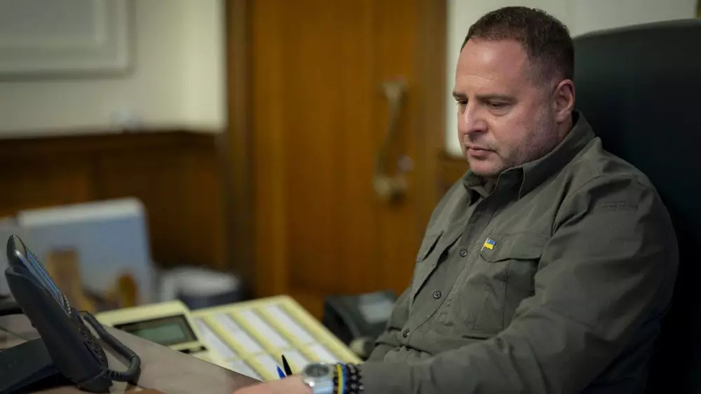 У главы офиса президента Украины проходят обыски