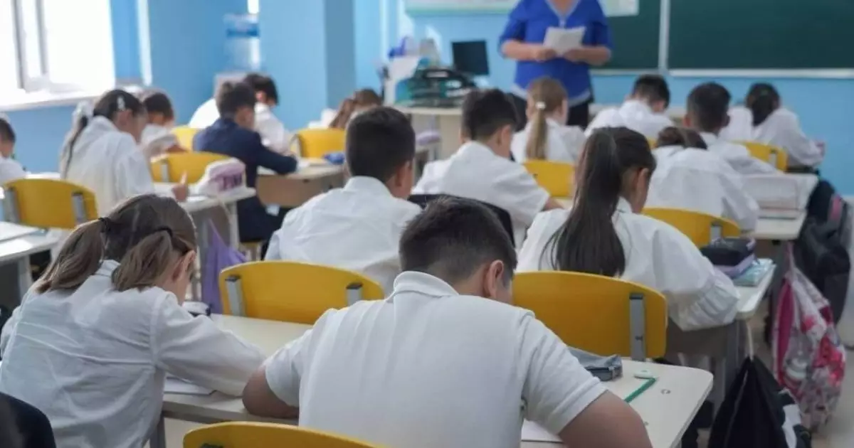  Енді оқушылардың мектептегі көктемгі және күзгі демалыстары мүлдем алынып тастайды 