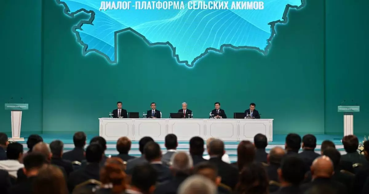  Тоқаев: Цифрлық Қазақстанды ауылдар мен ауылдық округтерсіз құру мүмкін емес 