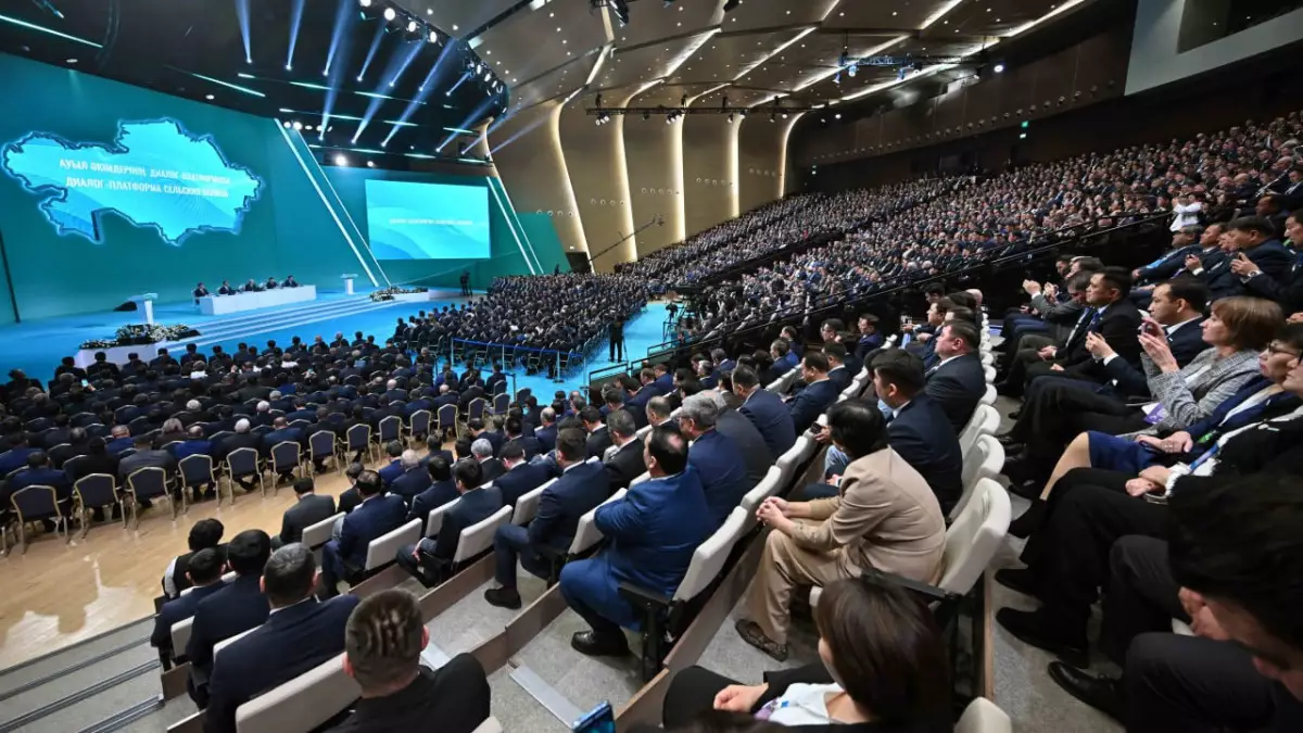 Президент: Мемлекеттік қызметке мүлде жаңа адамдар келіп жатыр