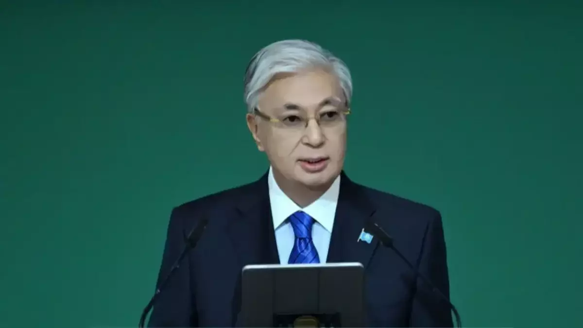 На референдуме казахстанцы будут голосовать фактически за новую Конституцию – Токаев