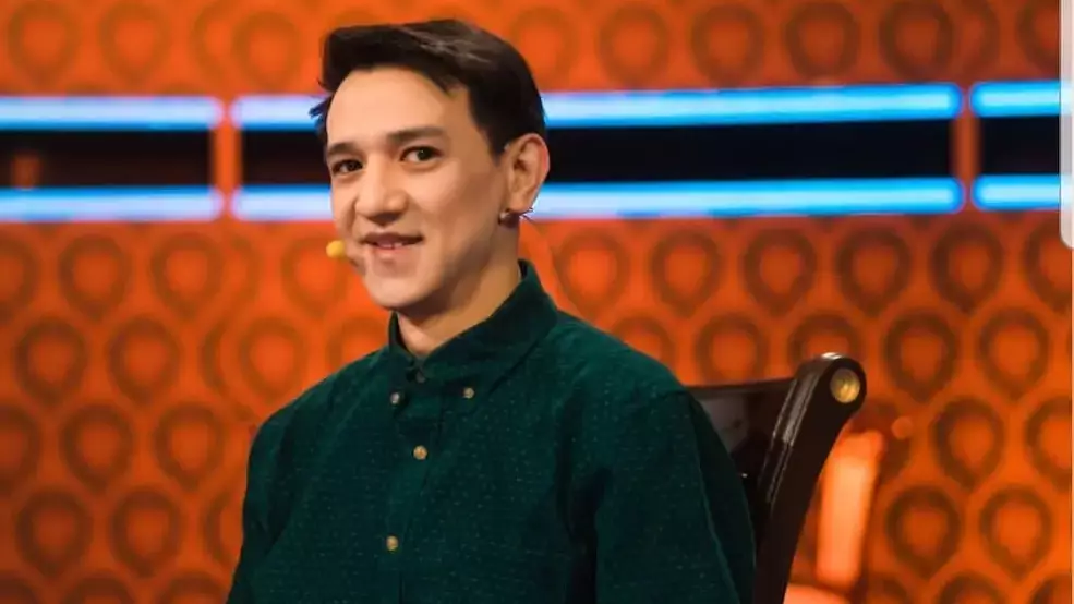 «Жараспайды екен» – Интимді ән орындаған Ерболат Құдайберген күлкіге қалды