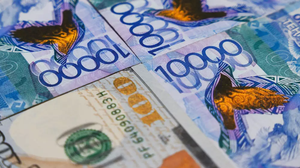 Укрепление курса тенге — затишье перед бурей? Ответ главы Нацбанка