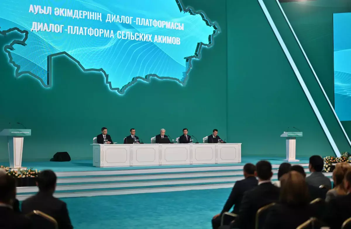 Глава государства призвал создать необходимые условия для работы сотрудников сельских акиматов