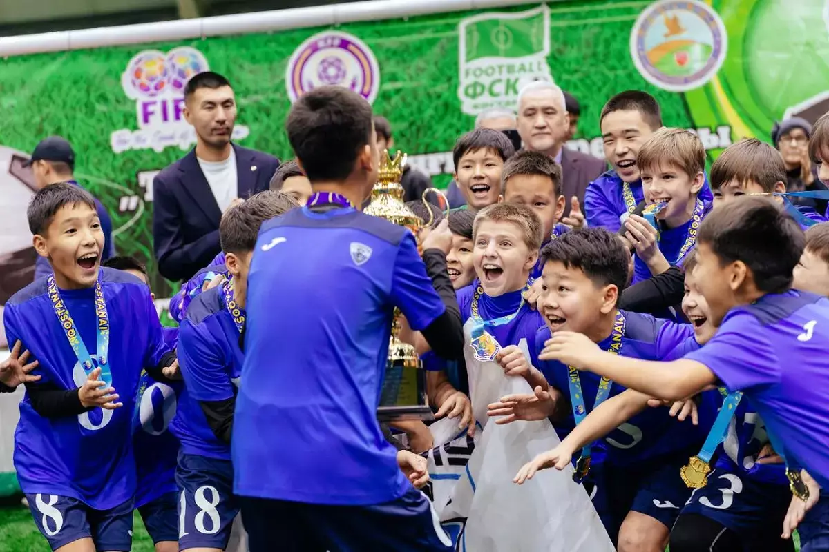 Юные футболисты из Актау одержали победу на турнире в Костанае - новости на Lada.kz 28.11.2025