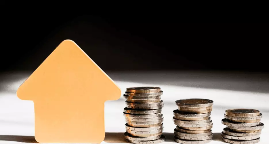 Эксперт: Высокая ставка Нацбанка помогает сэкономить на инфляции, но мы платим будущим