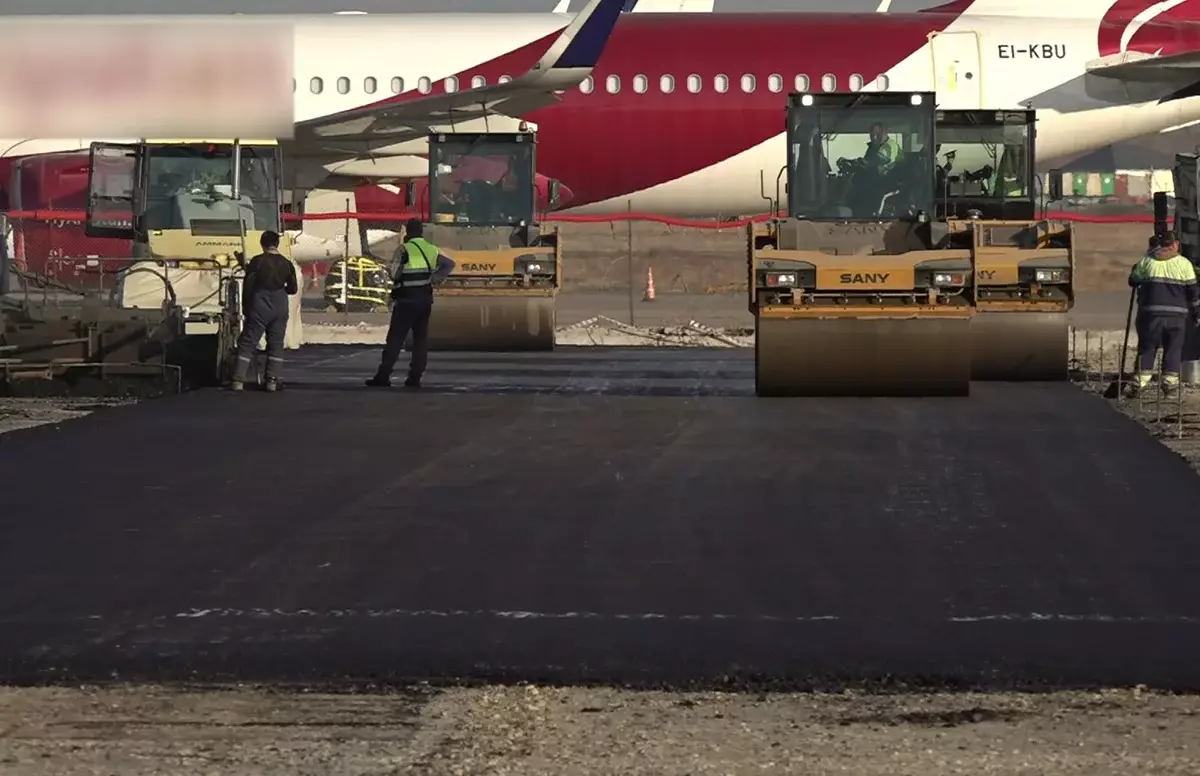 В международном аэропорту Алматы строят первую в ЦА противообледенительную площадку