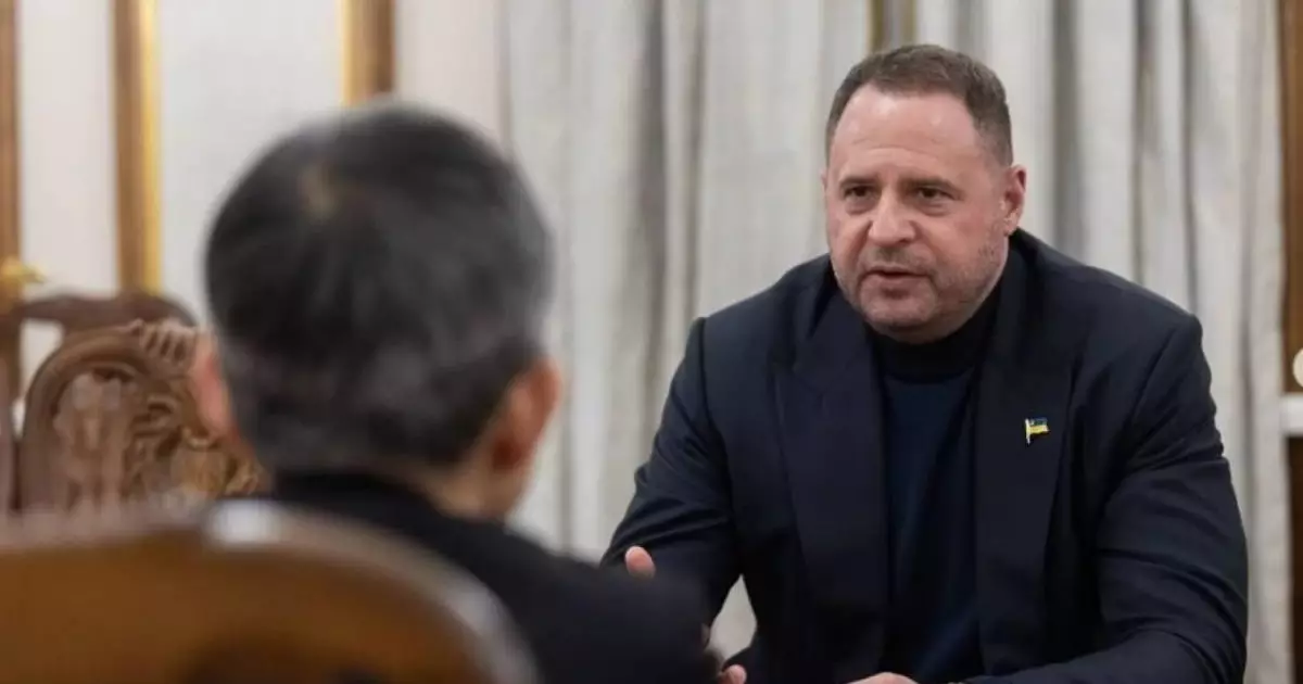  Антикоррупциялық органдар Зеленскийдің кеңсе басшысының үйінде тінту жүргізді 