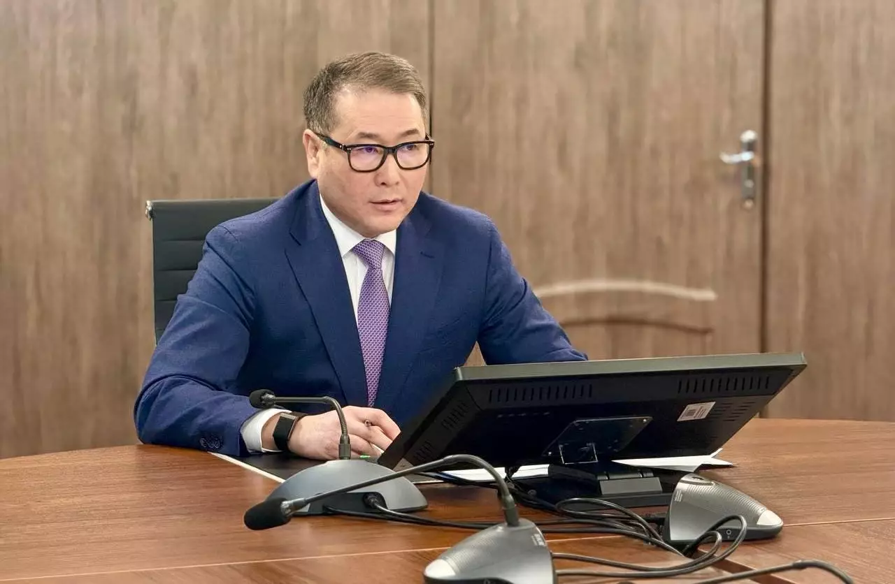 Шаккалиев на фоне роста цен собрал представителей рынков