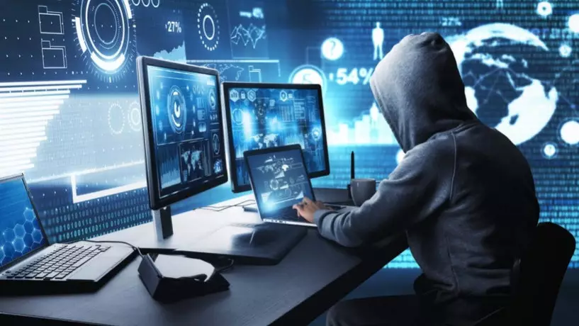 Жапонияда екі миллионға жуық адамның жеке деректері қолды болған