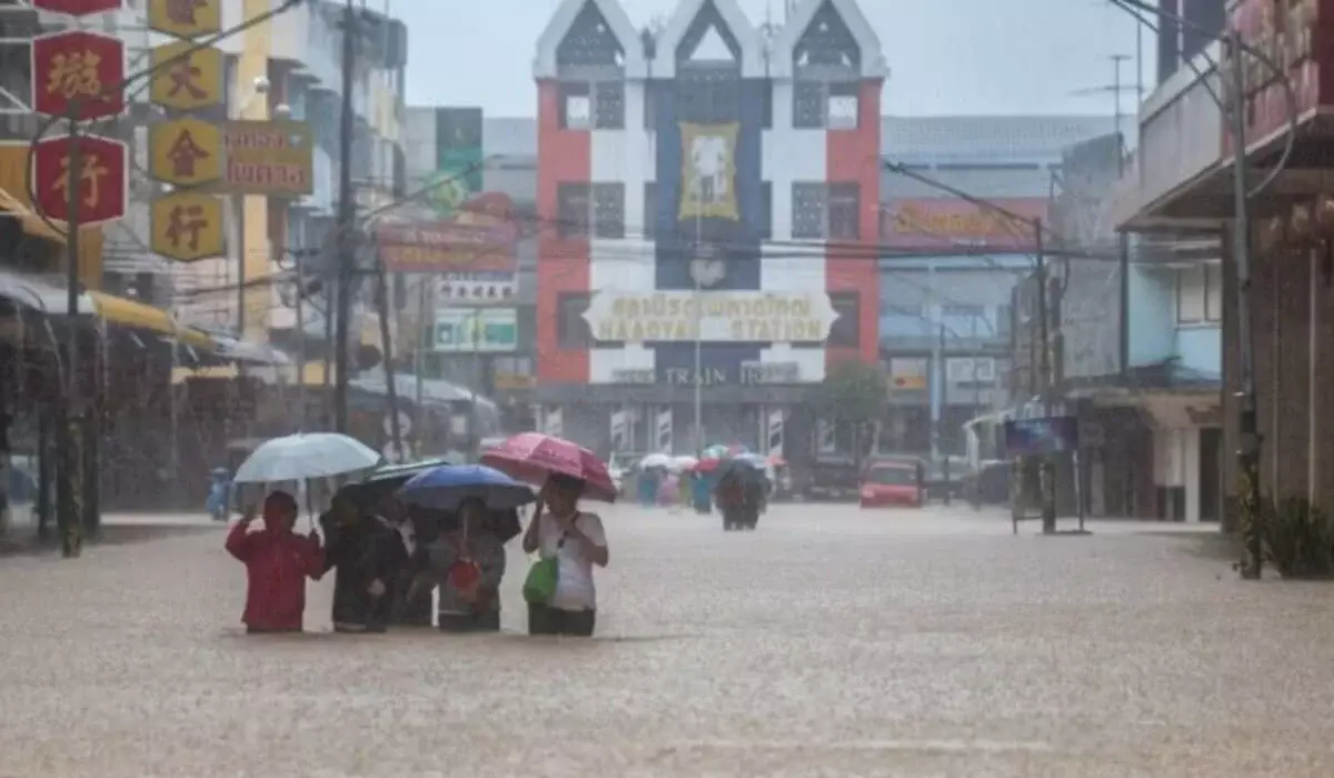 Сильные наводнения на юге Таиланда унесли жизни больше 80 человек