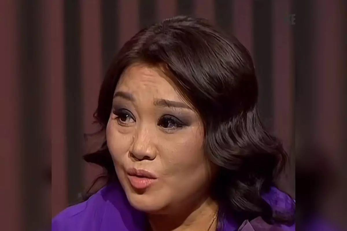 &#171;Нағыз масқара&#187;: Ақбота Керімбекова министр Әлназарова туралы жазды (ВИДЕО)