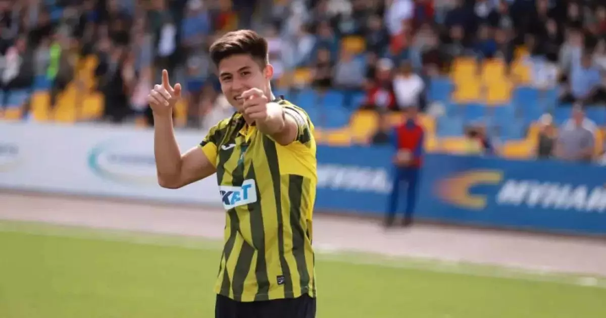  Дастан Сәтпаев Чемпиондар лигасының тарихына енді 