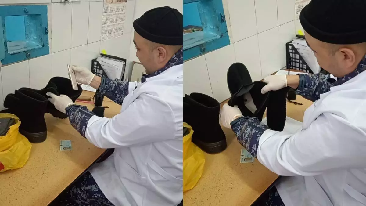 Телефон в обуви пытались передать в СИЗО Павлодара