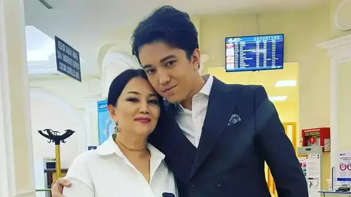 "Маңдайға жазған бір жақсылығы бар": Димаштың анасы ұлының қашан үйленетінін айтты (ВИДЕО)