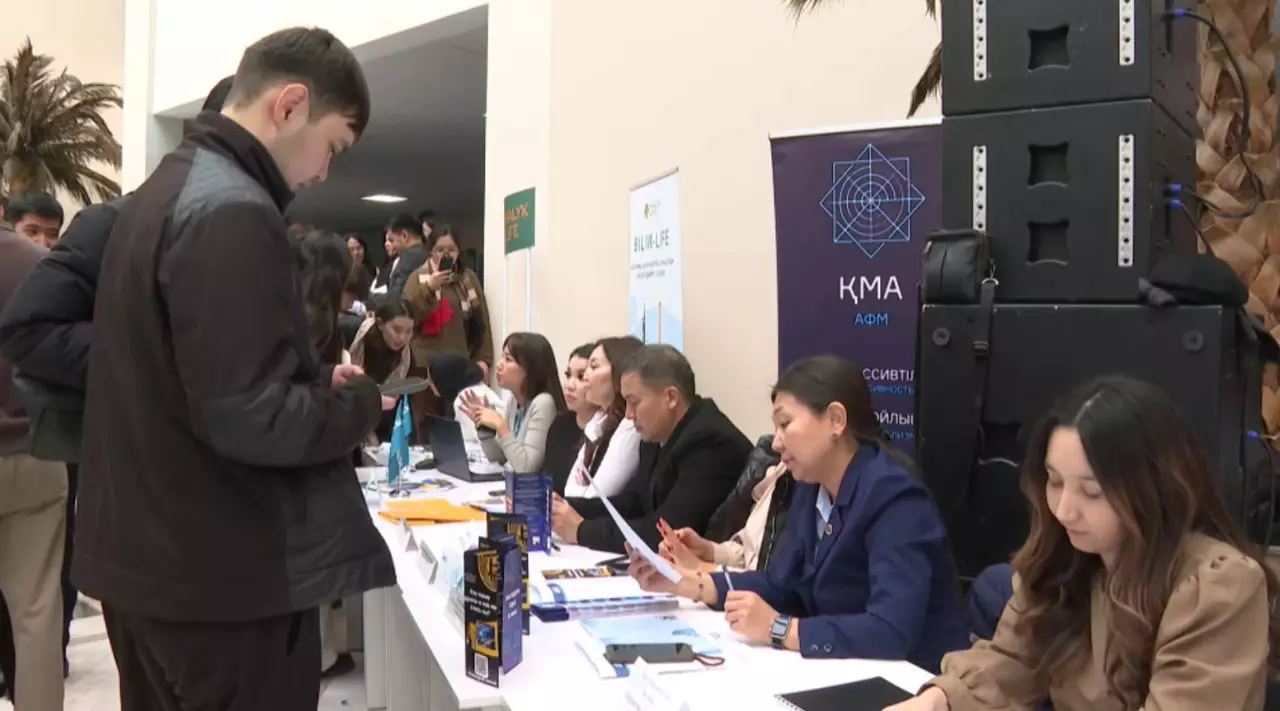 Астанада бос жұмыс орындар жәрмеңкесі өтті